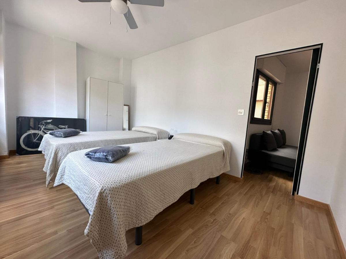 Apartamentos Dos Torres Hobbiton - En el corazón de la ciudad Zaragoza Exterior foto